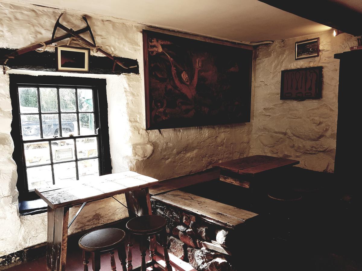 The Old Dungeon Ghyll Hotel เกรทแลงเดล ภายนอก รูปภาพ